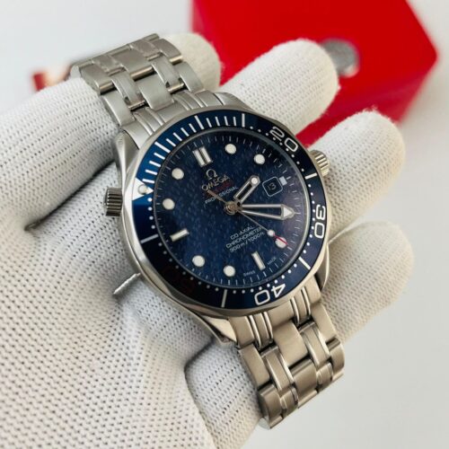 Omega Blue Dial Silver Bracelet Seamaster James Bond 007 Limited Edition Mens Watch